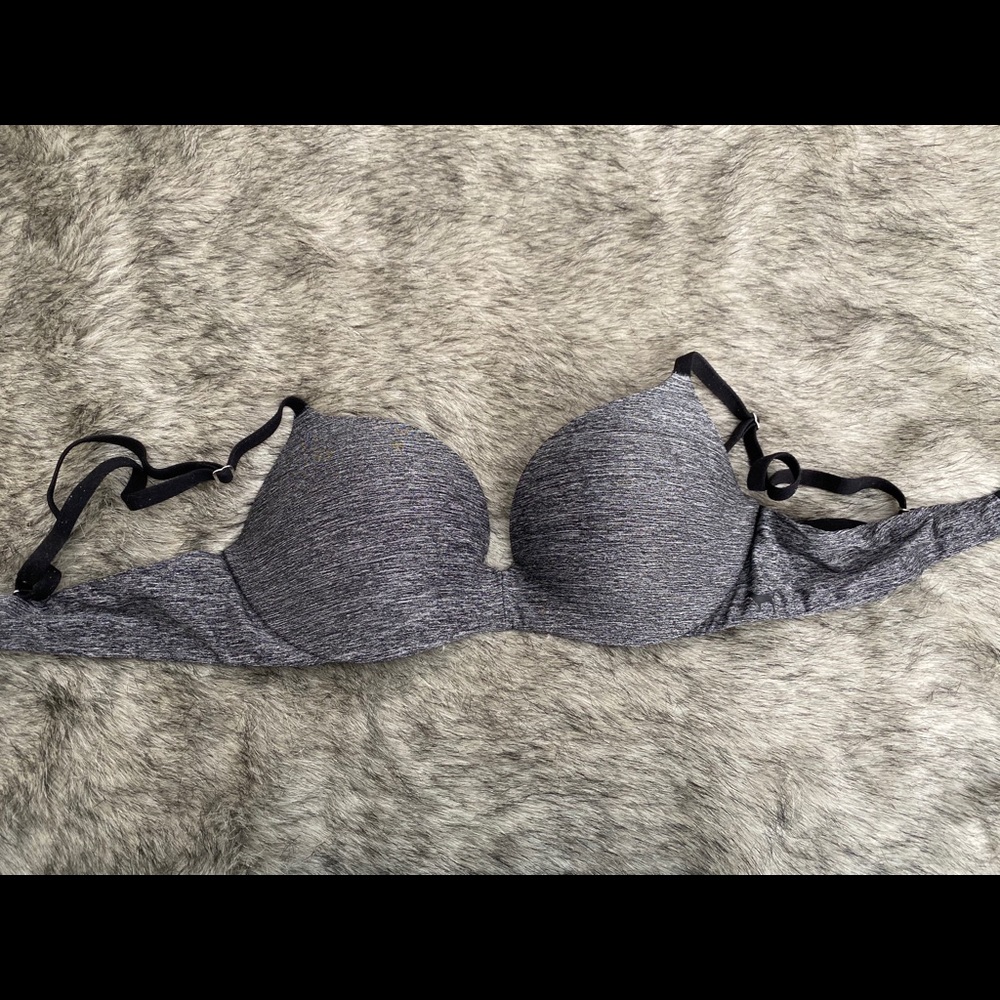 VS pink push up bra